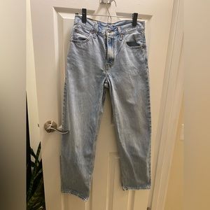 Levi’s High rise wide leg Jeans Size 25 from Urban Outfitters